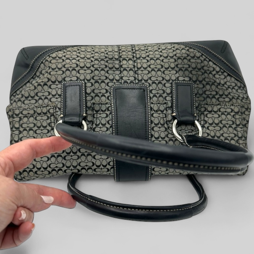 ⭐️⭐️SOLD⭐️⭐️ Coach Soho Black/Gray Monogram Canvas Leather Satchel F10929 Y2K - Picture 9 of 16
